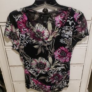 Short sleeve top
